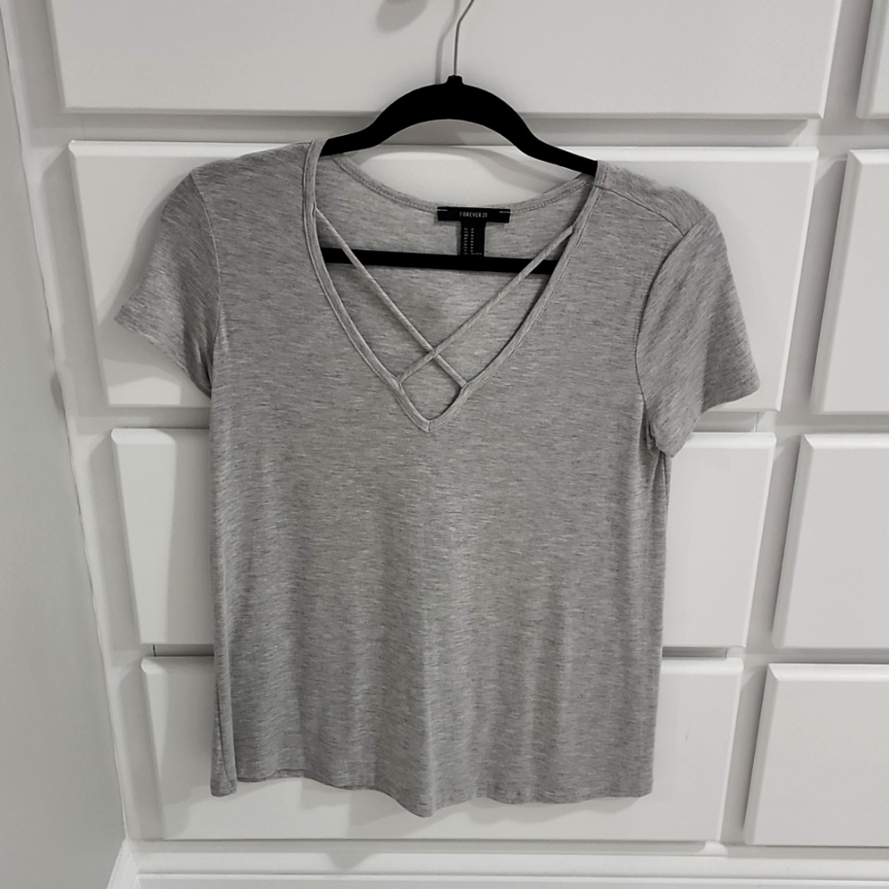 NWOT F21 Gray Strappy Top Medium